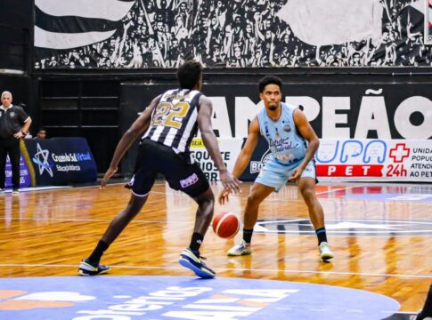 brasilia-basquete-acelera-no-segundo-tempo-e-vence-o-botafogo-no-nbb