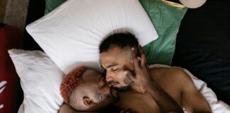 dia-do-homem:-7-posicoes-sexuais-para-sentir-prazer-na-prostata