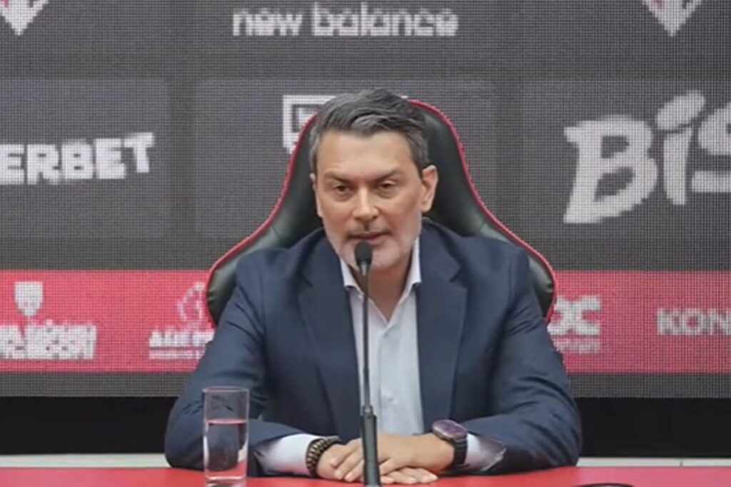 diretor-do-sao-paulo-atualiza-situacoes-de-oscar-e-lucas-moura