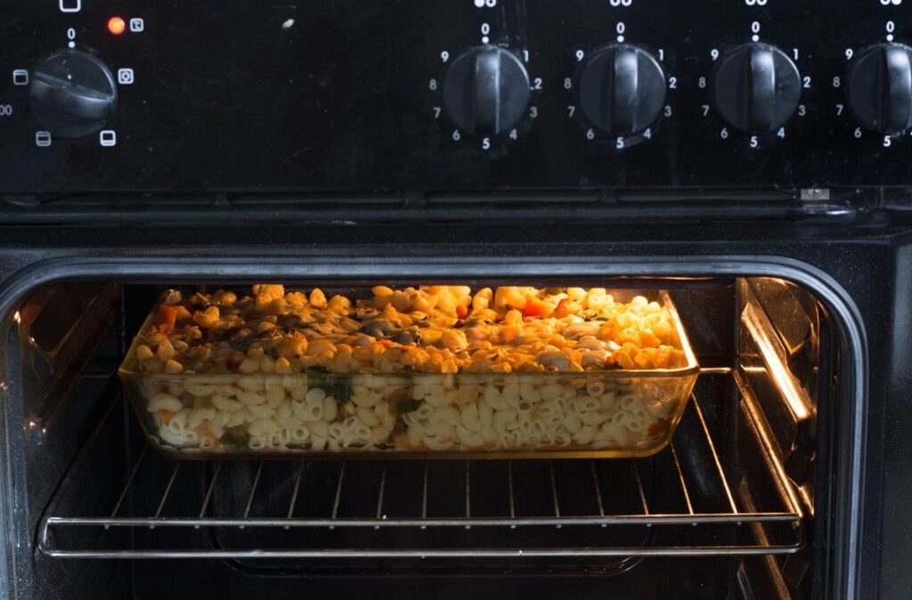 macarrao-de-forno-cremoso-pronto-em-15-minutos;-veja-a-receita