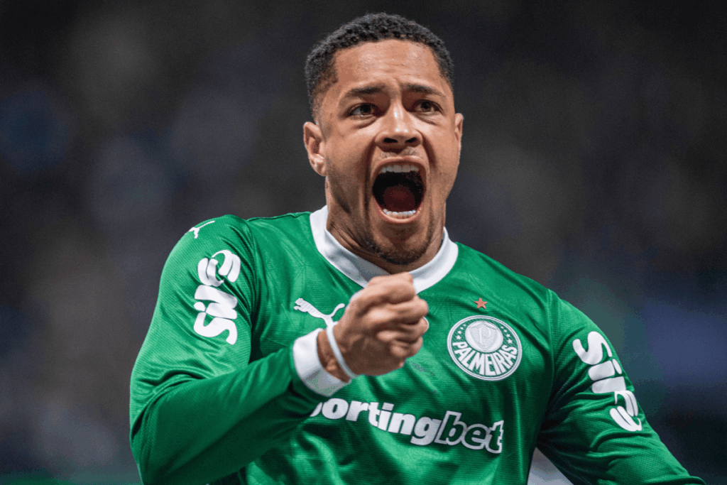 com-vitor-roque-e-demais-convocados,-palmeiras-divulga-escalacao;-veja