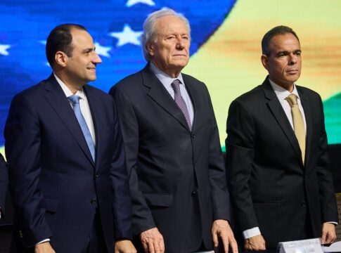 oab-celebra-95-anos-com-solenidade-prestigiada-no-teatro-nacional