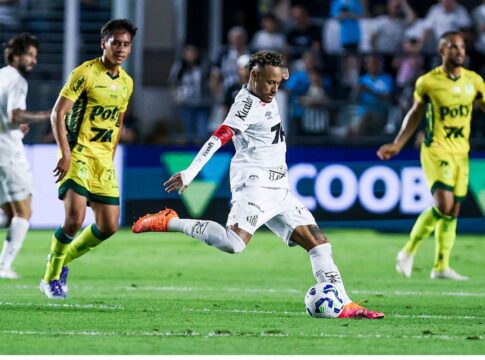 neymar-faz-gol,-comete-penalti-e-santos-fica-no-empate-com-mirassol