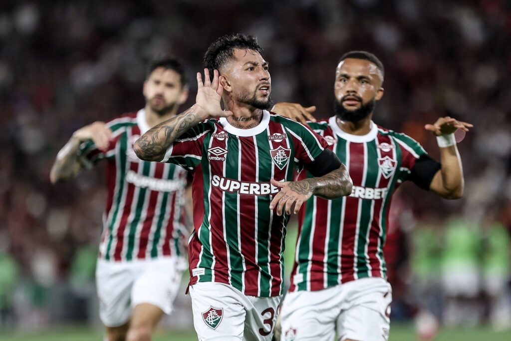 fluminense-constroi-resultado-no-primeiro-tempo-e-vence-o-flamengo