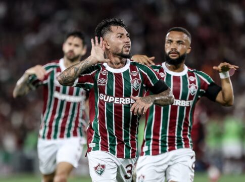 fluminense-constroi-resultado-no-primeiro-tempo-e-vence-o-flamengo