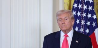 caso-epstein:-trump-sanciona-lei-que-preve-liberacao-de-arquivos