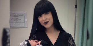 mae-gotica-de-sp-da-a-luz-a-sua-primeira-filha-no-halloween:-“loucura”