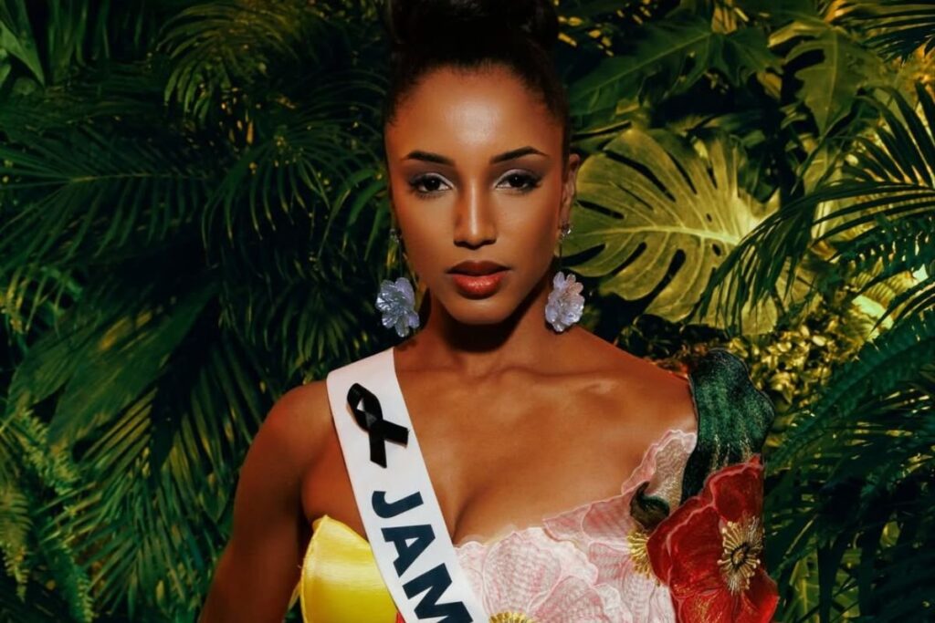 cenas-fortes:-miss-jamaica-sofre-queda-durante-concurso-e-sai-de-maca