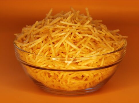 faca-uma-batata-palha-crocante-na-airfryer-em-poucos-minutos