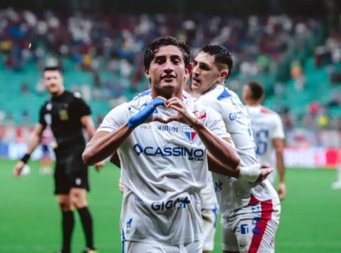 fortaleza-vence-bahia-e-mantem-vivo-o-sonho-de-permanecer-na-serie-a