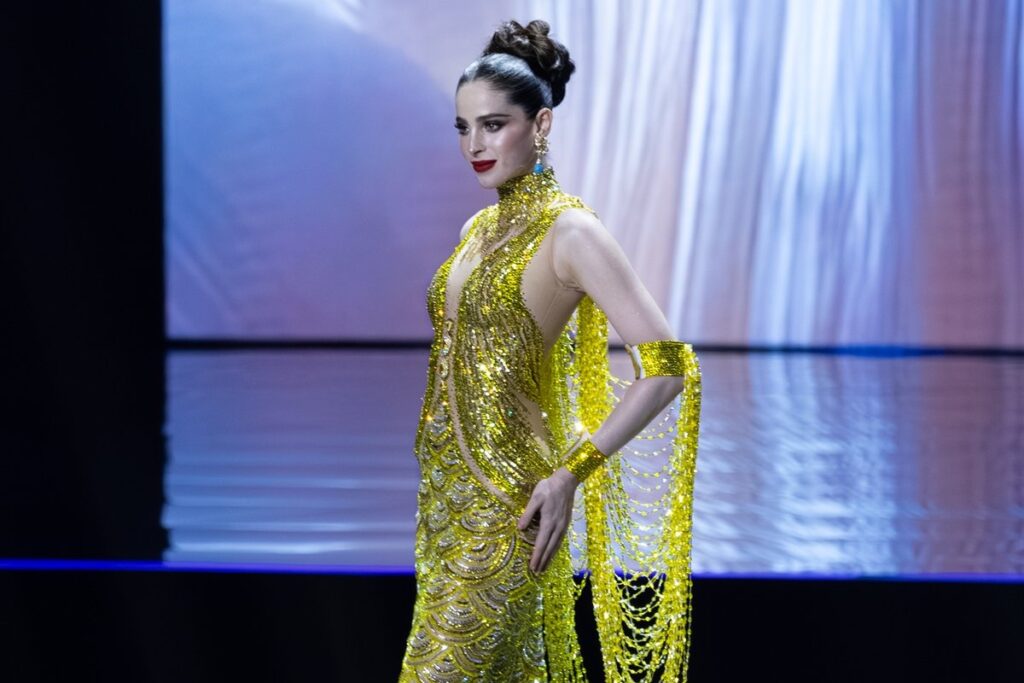 vencedora-do-miss-universo-2025,-mexicana-foi-humilhada-por-diretor