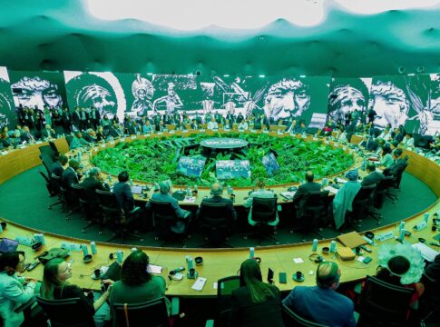 cop30:-mais-de-30-paises-ameacam-bloquear-projeto-de-acordo-do-brasil