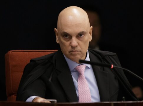 moraes-nega-devolver-armas-e-r$-30-mil-a-preso-pela-morte-de-marielle