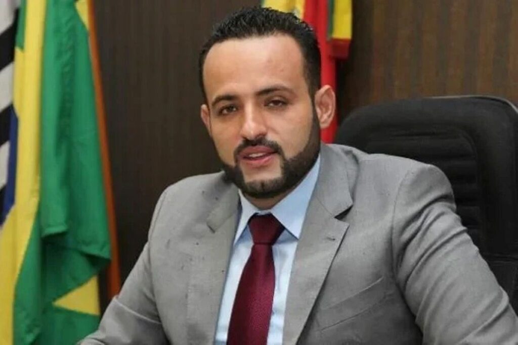 justica-condena-ex-prefeito-por-posse-de-arma-com-numeracao-raspada