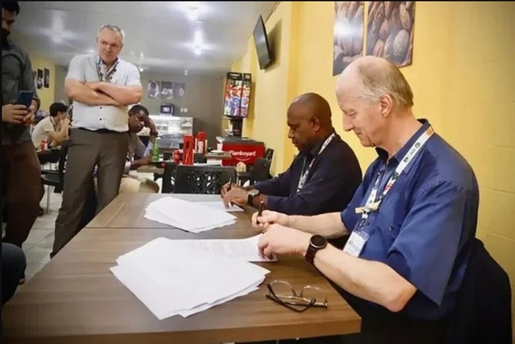 cop30:-apos-incendio,-pais-do-pacifico-e-onu-assinam-acordo-em-padaria