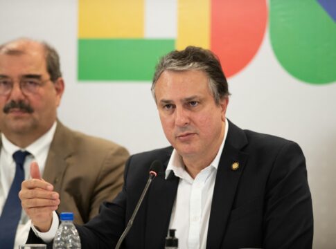 ministro-da-educacao-se-manifesta-sobre-pedido-de-cancelamento-do-enem
