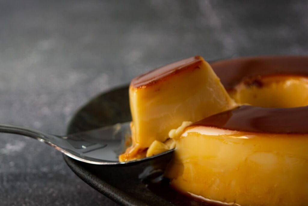 pudim-de-rabanada-cremoso-com-sabor-de-natal:-teste-ja-e-fique-viciado