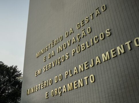 governo-reduz-contencao-de-despesas-do-orcamento-para-r$-7,7-bilhoes