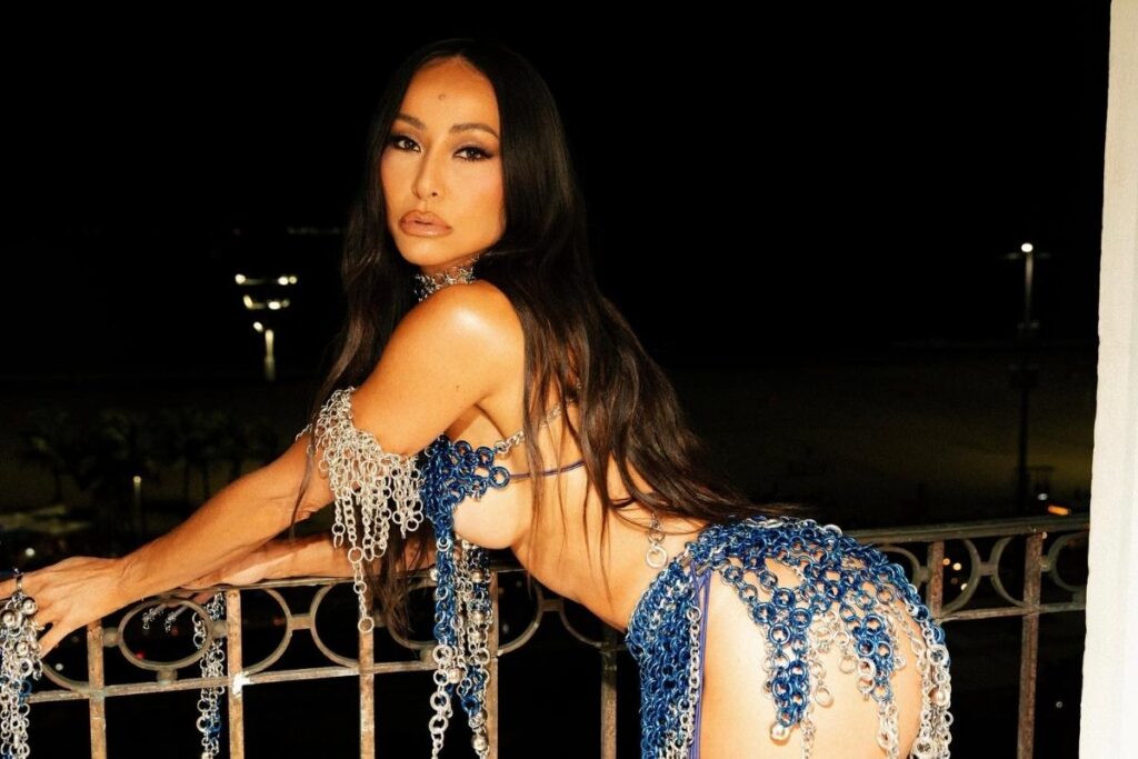 sabrina-sato:-“nao-sofri-preconceito-no-samba-e-sempre-fui-abracada”