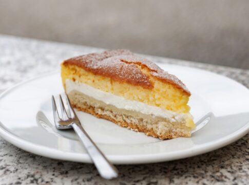 aprenda-a-fazer-bolo-d’agua,-receita-facil-sem-ovo-e-sem-leite