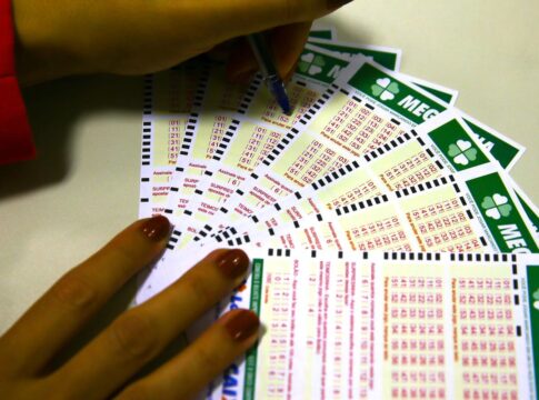 mega-sena-sorteia-neste-sabado-premio-estimado-em-r$-10-milhoes