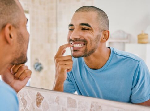 dentista-revela-alimentos-que-protegem-os-dentes-e-evitam-caries