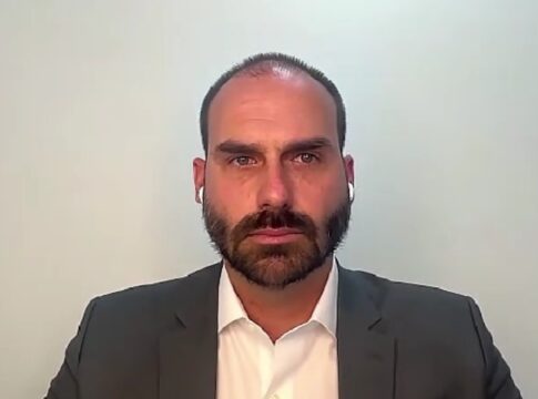eduardo-bolsonaro-diz-que-ramagem-“fez-muito-bem”-em-deixar-brasil