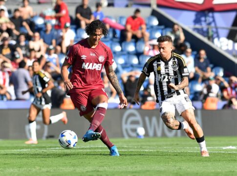 atletico-mg-e-lanus-se-enfrentam-na-final-da-sul-americana.-acompanhe