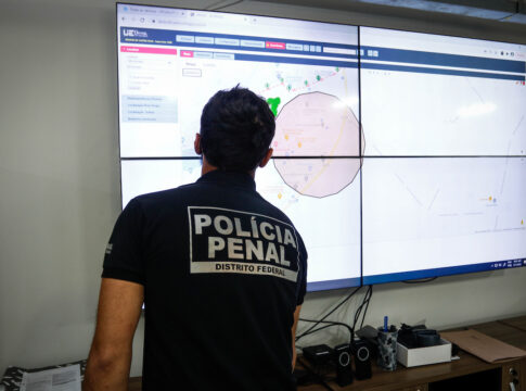 como-a-central-do-df-detectou-a-violacao-que-levou-bolsonaro-a-prisao