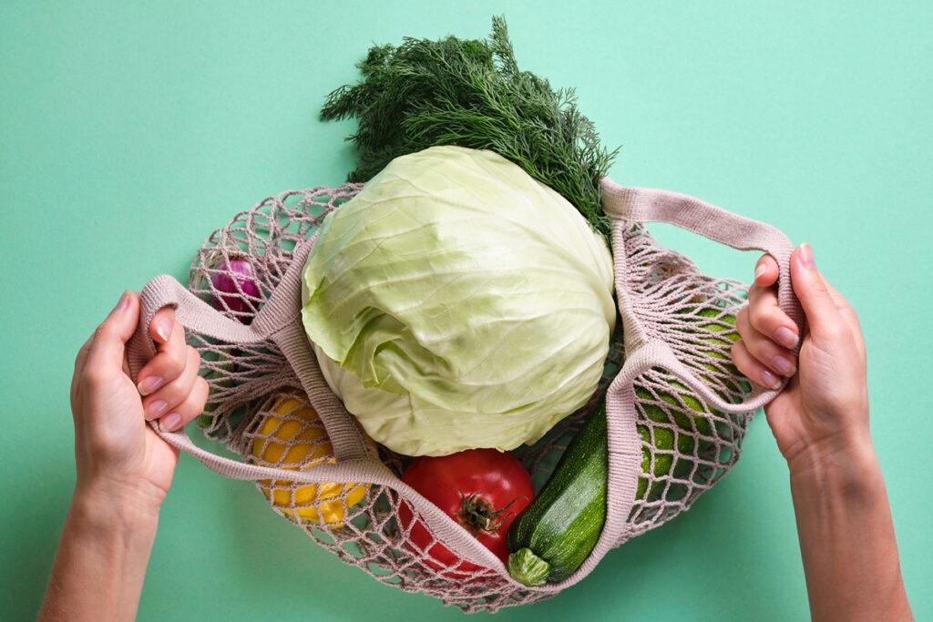 repolho-esquecido-na-geladeira-brilha-nesta-deliciosa-receita-defumada