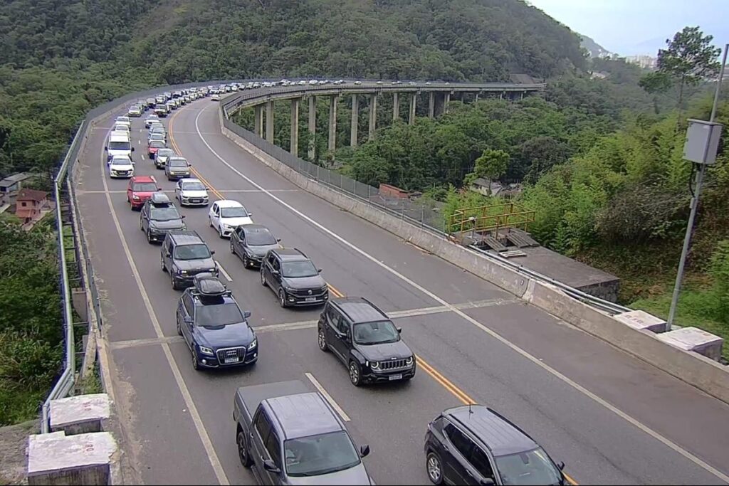 veja-melhor-horario-para-pegar-estrada-na-volta-do-feriadao-em-sp