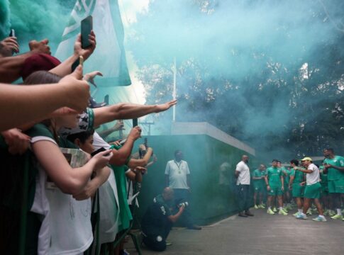 torcida-vai-ao-ct-e-se-despede-do-palmeiras-antes-da-libertadores