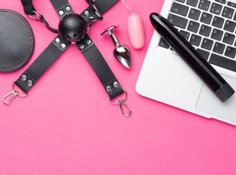 sexo-“de-re”:-17-posicoes-para-quem-tem-curiosidade-de-testar-o-anal