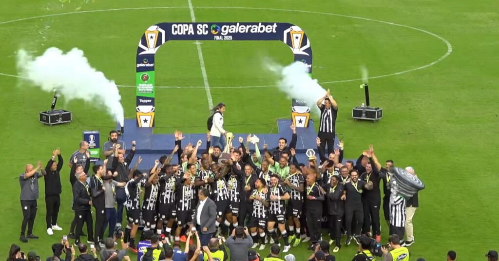 figueirense-vence-joinville-de-virada-e-conquista-a-copa-sc-2025