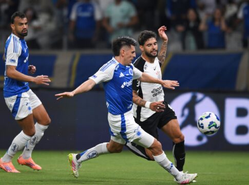 brasileirao:-assista-melhores-momentos-de-cruzeiro-3-x-0-corinthians