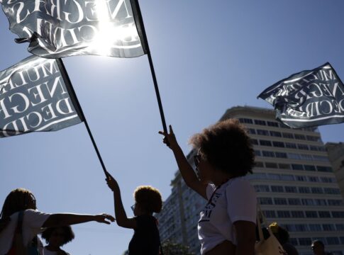 marcha:-comunicadoras-negras-discutem-enfrentamento-a-violencia-online