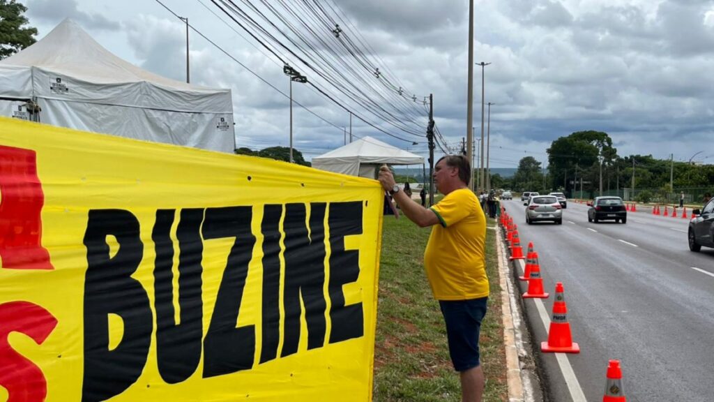 familia-bolsonaro-sai-de-cena-e-o-jogo-muda-(por-leonardo-barreto)