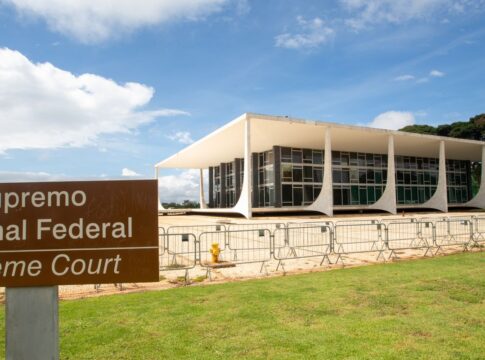 stf:-moraes-e-dino-votam-para-manter-prisao-preventiva-de-bolsonaro