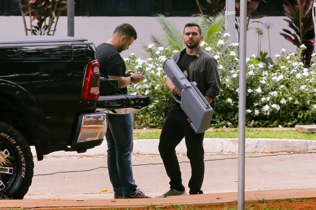 pf-reforca-defesa-aerea-no-df-com-arma-anti-drone-apos-prender-bolsonaro