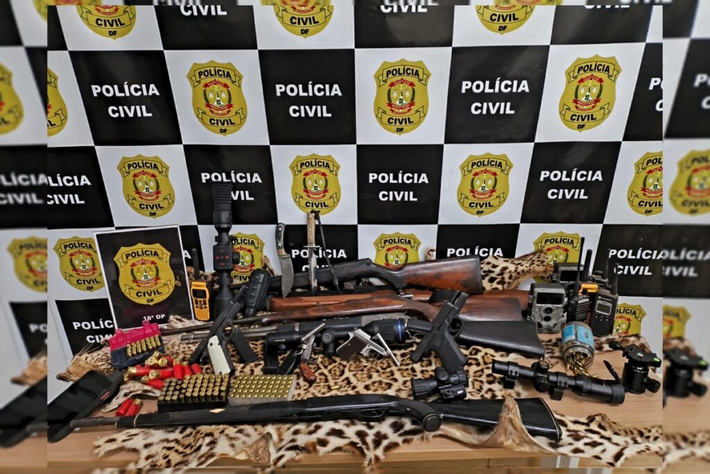 couro-de-onca-e-armas:-homem-e-preso-em-flagrante-por-comercio-ilegal