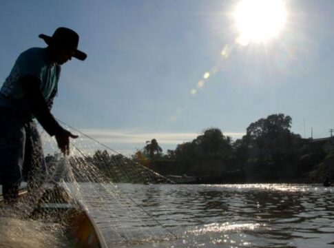 pescadores-de-tres-estados-recebem-orientacoes-sobre-seguro-defeso