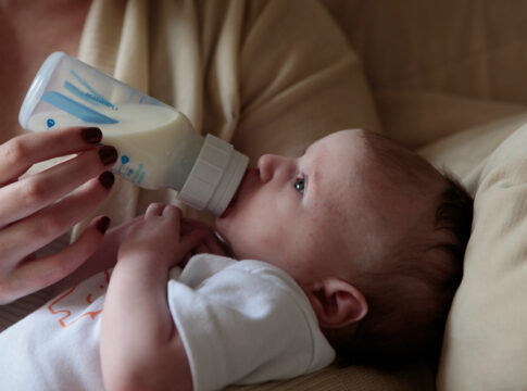 stj:-plano-de-saude-deve-custear-formula-para-crianca-alergica-a-leite