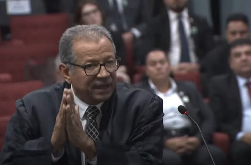 desembargador-convoca-paralisacao-do-pais-apos-prisao-de-bolsonaro