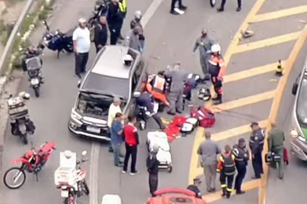 motociclista-fica-preso-debaixo-de-carro-em-acidente-na-zona-norte