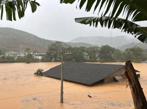 chuvas-alagam-centenas-de-casas-e-afetam-ao-menos-32-cidades-em-sc