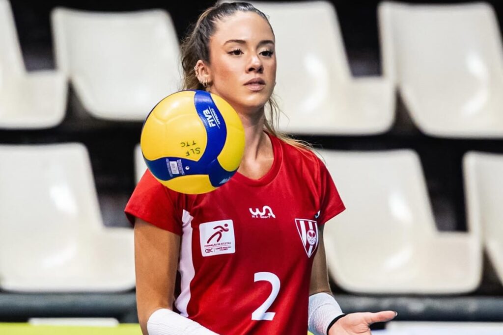 imagens-fortes:-jogadora-de-volei-mostra-ferimento-a-bala-apos-ataque