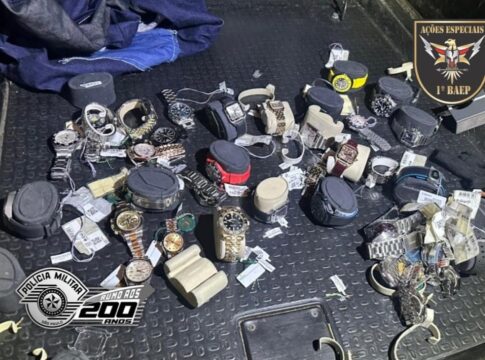 pm-recupera-mais-37-relogios-roubados-de-joalheria-no-interior-de-sp