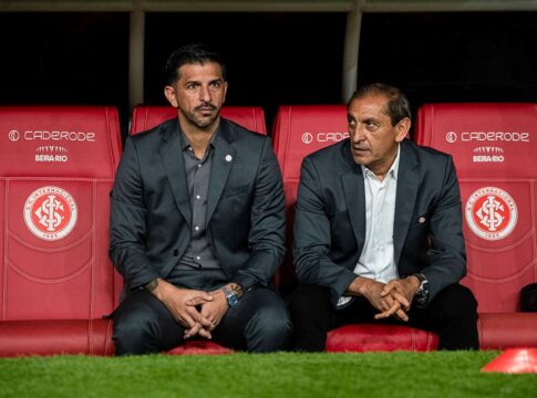 tecnico-do-internacional-sobre-luta-contra-o-rebaixamento:-“esta-vivo”