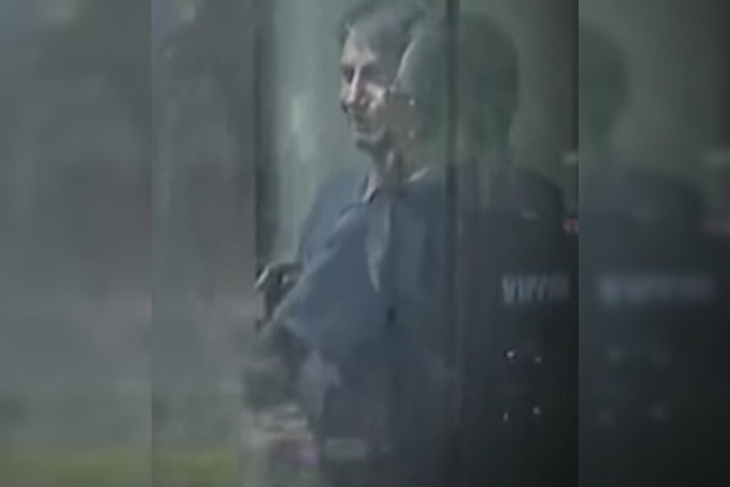 bolsonaro,-de-soldado-a-soldador-e-a-espera-do-download