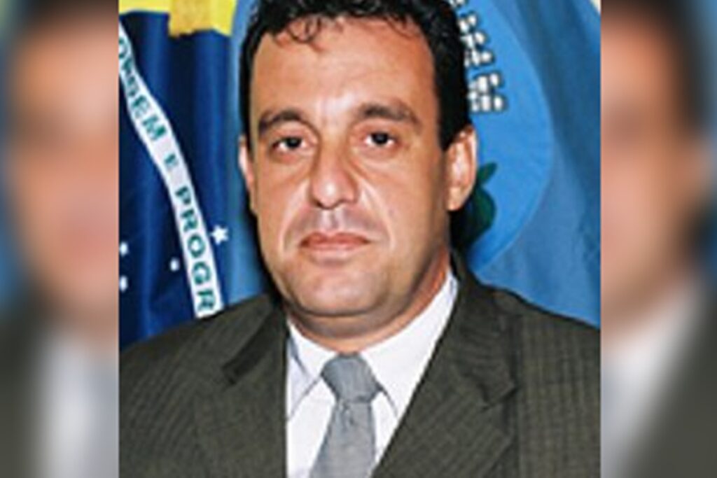 “muro-de-favores”:-quem-e-o-vereador-do-pl-preso-por-ajudar-o-tcp